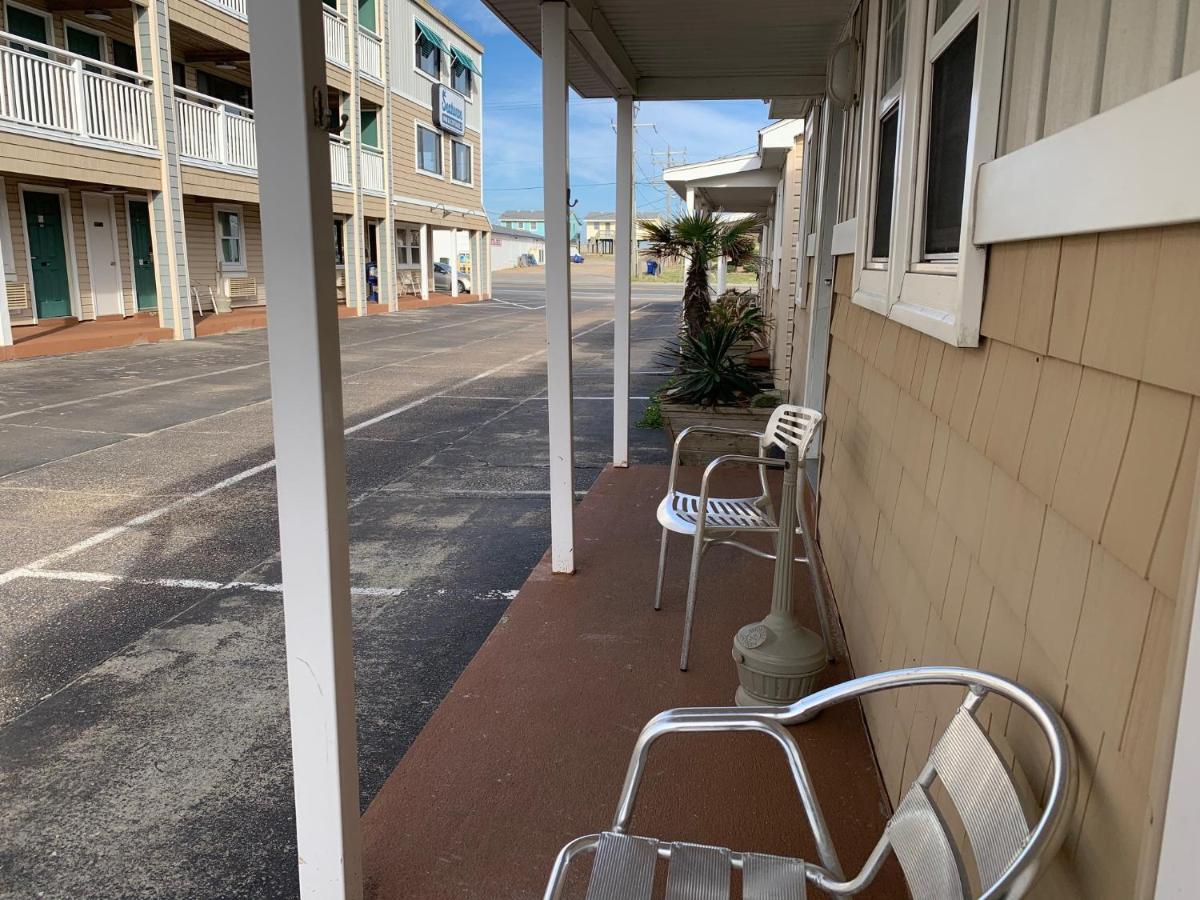 Sea Horse Inn And Cottages Nags Head Exterior photo